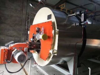 新（xīn）疆奎屯3噸燃油蒸汽鍋爐